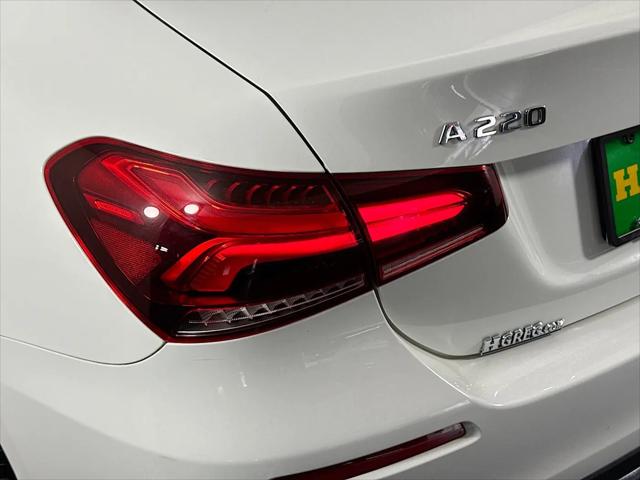 2022 Mercedes-Benz A 220 4MATIC