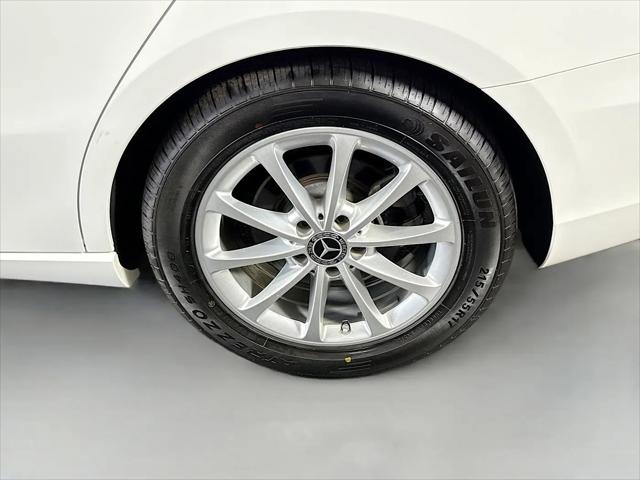 2022 Mercedes-Benz A 220 4MATIC
