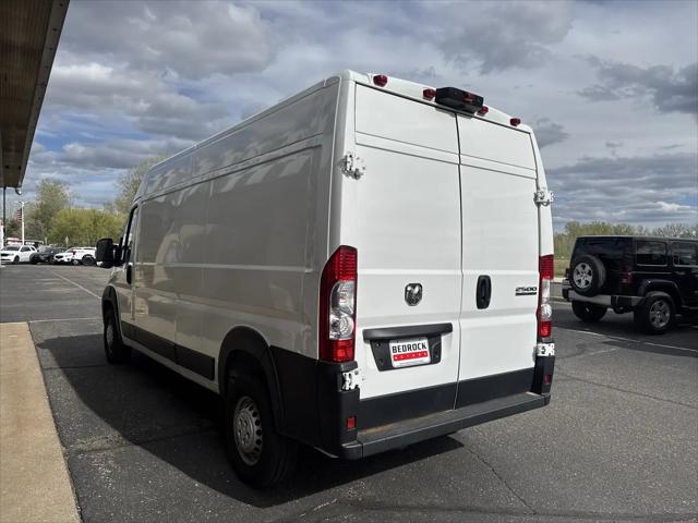 2025 Ram ProMaster 2500 Cargo Van Tradesman High Roof 159" WB w/Pass Seat