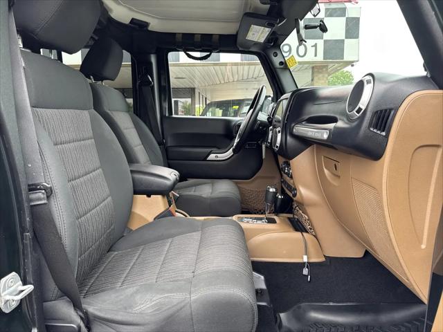 2012 Jeep Wrangler Unlimited Sahara