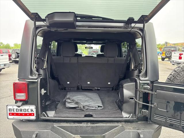 2012 Jeep Wrangler Unlimited Sahara