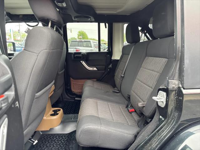 2012 Jeep Wrangler Unlimited Sahara