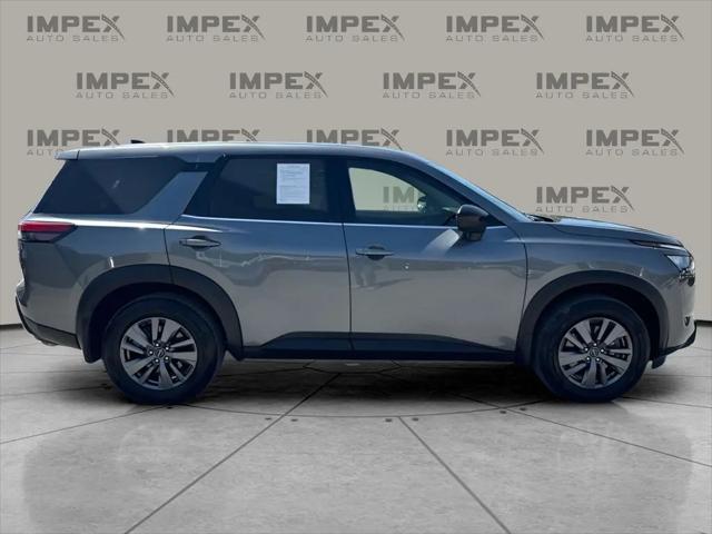 2025 Nissan Pathfinder S FWD