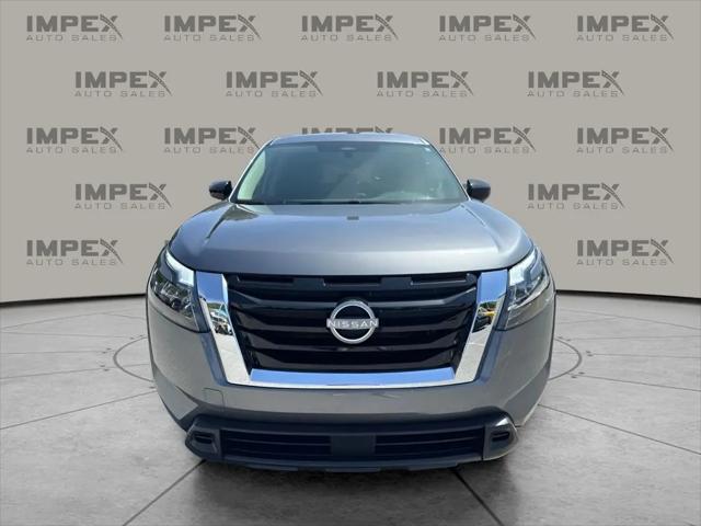 2025 Nissan Pathfinder S FWD