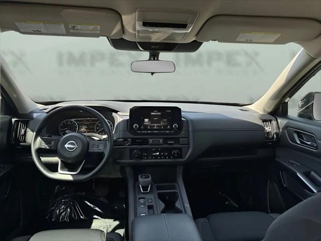 2025 Nissan Pathfinder S FWD