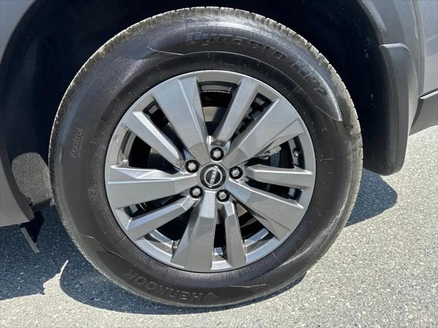 2025 Nissan Pathfinder S FWD