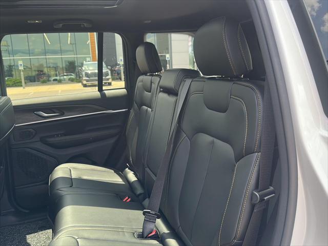 2026 Jeep Grand Cherokee 85th Anniversary Edition