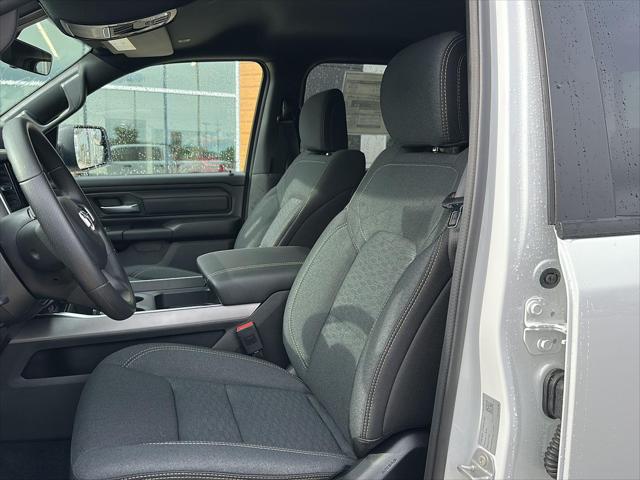 2026 Ram 1500 Express Crew Cab 4x4 5'7" Box