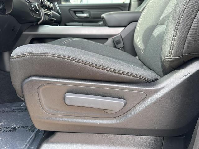 2026 Ram 1500 Express Crew Cab 4x4 5'7" Box
