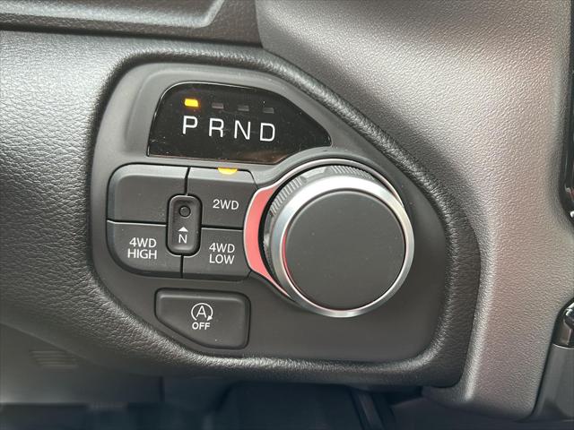2026 Ram 1500 Express Crew Cab 4x4 5'7" Box