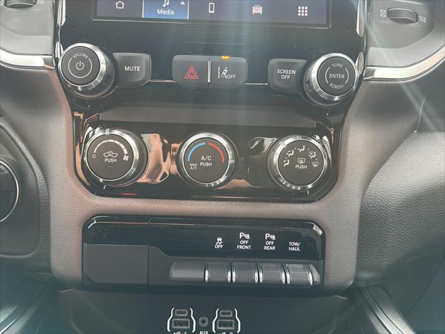 2026 Ram 1500 Express Crew Cab 4x4 5'7" Box