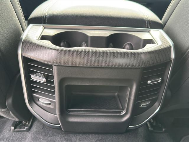 2026 Ram 1500 Express Crew Cab 4x4 5'7" Box