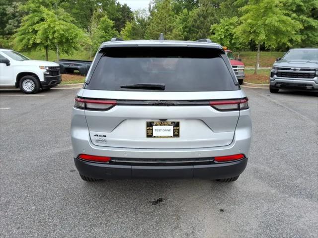 2025 Jeep Grand Cherokee Altitude X 4x4