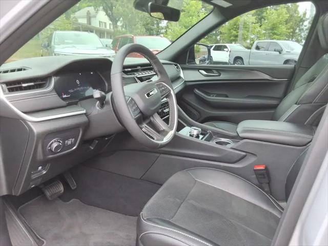 2025 Jeep Grand Cherokee Altitude X 4x4