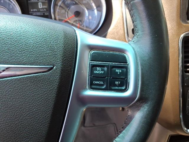 2012 Chrysler Town & Country Touring