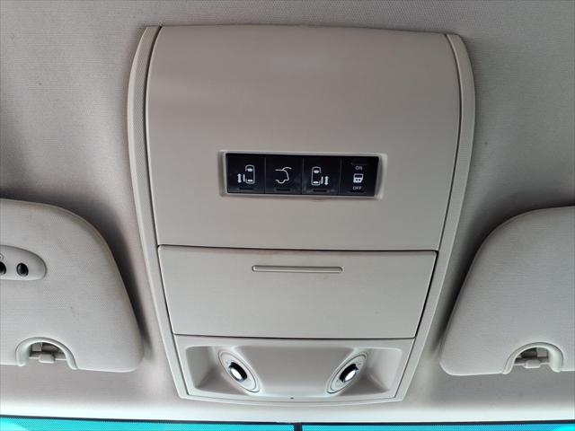2012 Chrysler Town & Country Touring