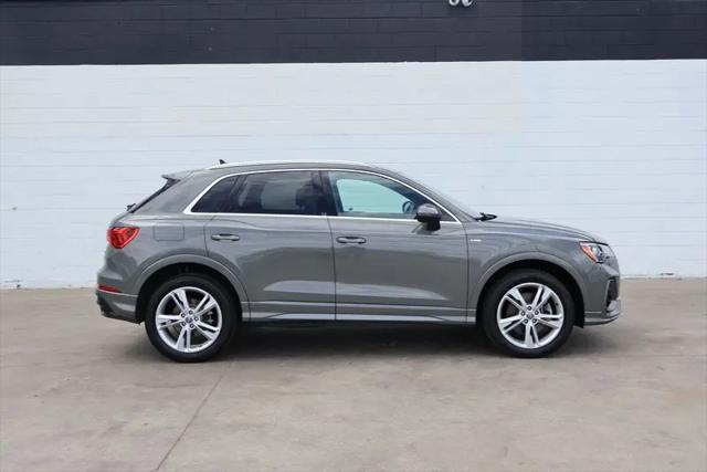2020 Audi Q3 Premium 45 TFSI S line quattro Tiptronic