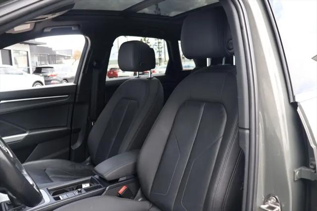 2020 Audi Q3 Premium 45 TFSI S line quattro Tiptronic