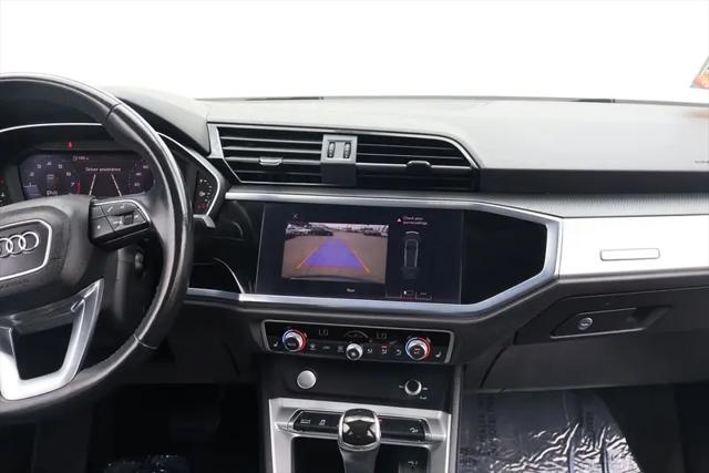 2020 Audi Q3 Premium 45 TFSI S line quattro Tiptronic