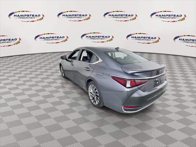 2020 Lexus ES 300h Ultra Luxury