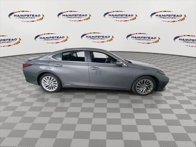 2020 Lexus ES 300h Ultra Luxury