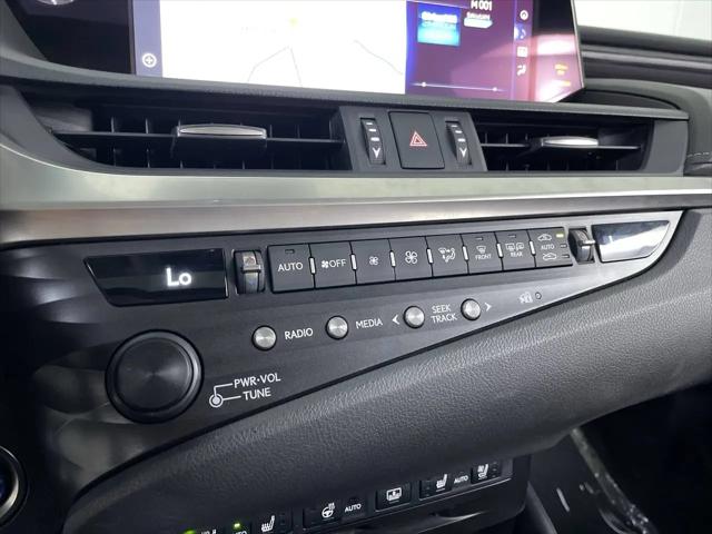 2020 Lexus ES 300h Ultra Luxury