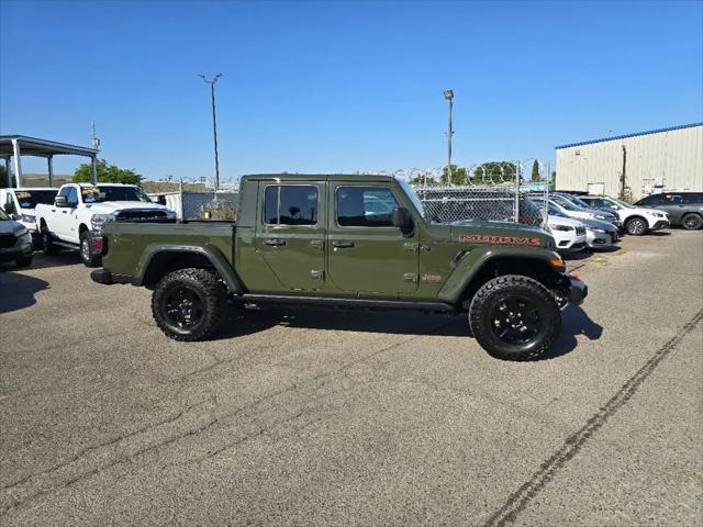 2023 Jeep Gladiator Sport