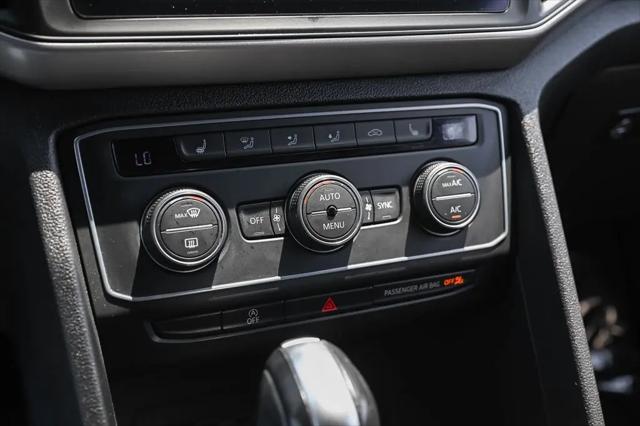 2020 Volkswagen Atlas Cross Sport 2.0T SE w/Technology