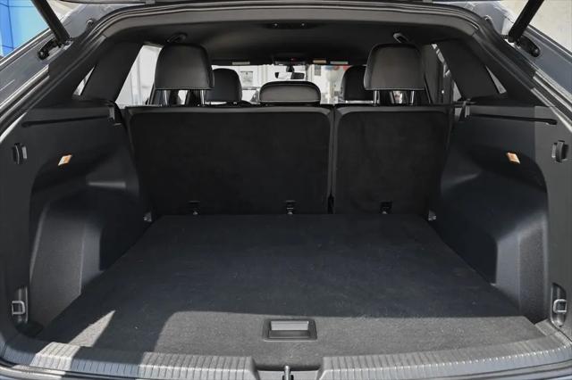 2020 Volkswagen Atlas Cross Sport 2.0T SE w/Technology