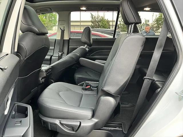 2024 Toyota Grand Highlander Platinum