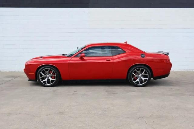 2017 Dodge Challenger SXT Plus