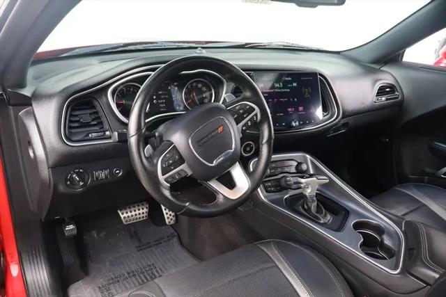 2017 Dodge Challenger SXT Plus