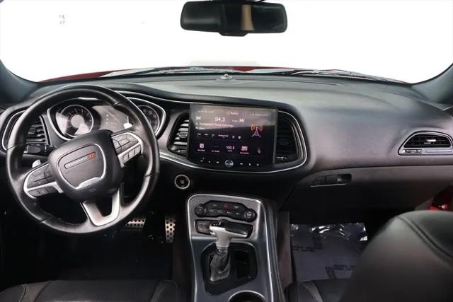2017 Dodge Challenger SXT Plus