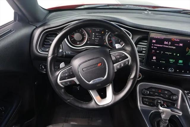 2017 Dodge Challenger SXT Plus