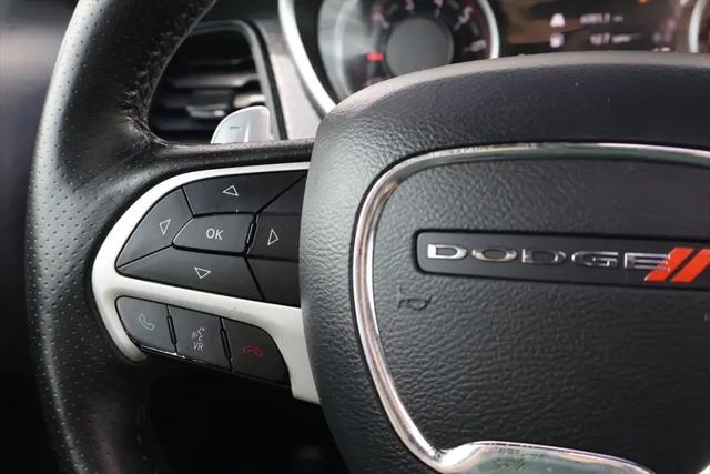2017 Dodge Challenger SXT Plus