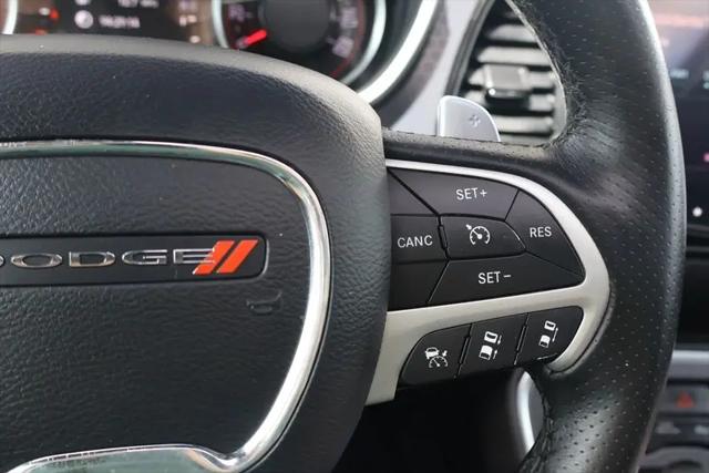 2017 Dodge Challenger SXT Plus