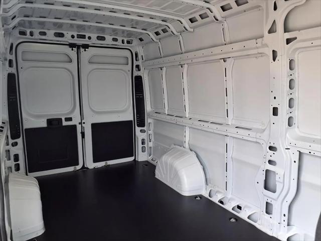 2026 Ram ProMaster Cargo Van SLT High Roof 159" WB EXT