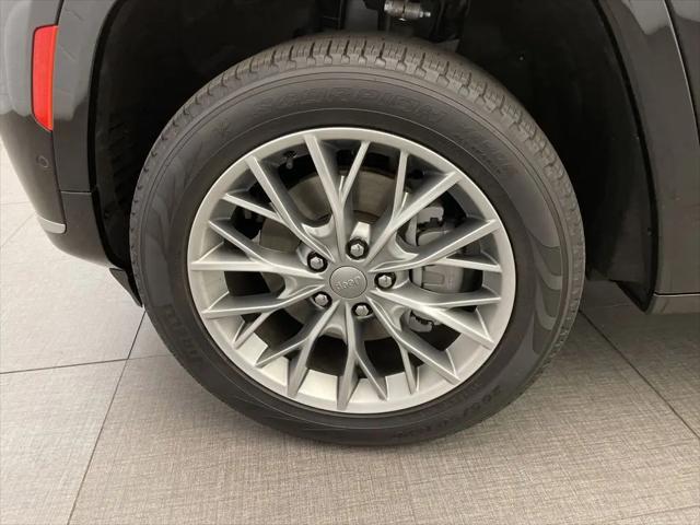2023 Jeep Grand Cherokee L Summit 4x2