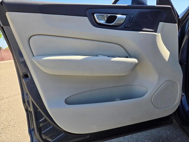 2021 Volvo XC60 T5 Momentum