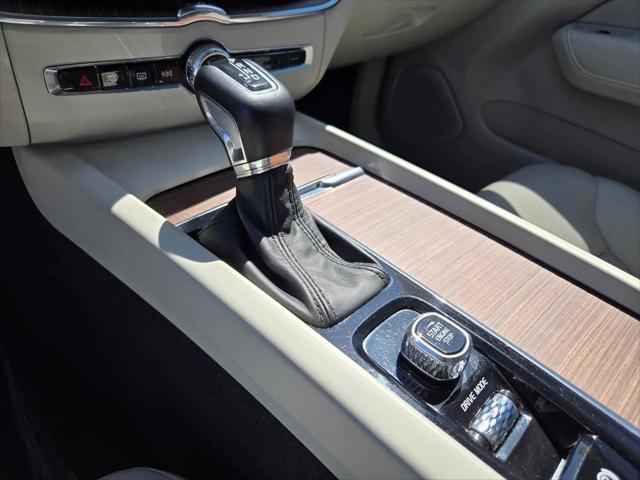 2021 Volvo XC60 T5 Momentum