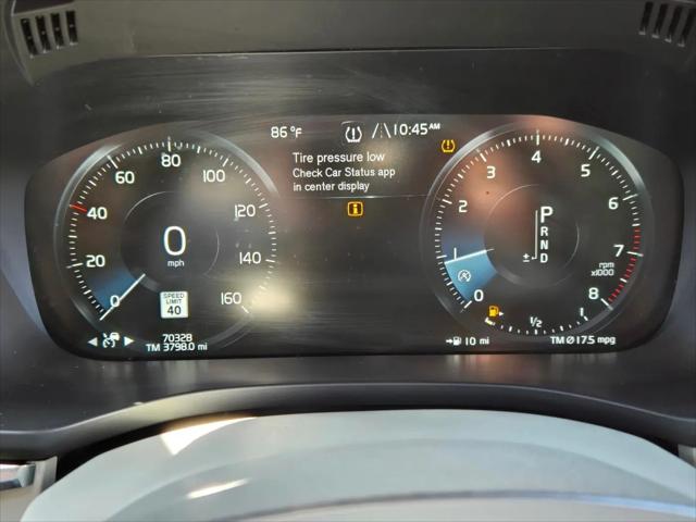 2021 Volvo XC60 T5 Momentum