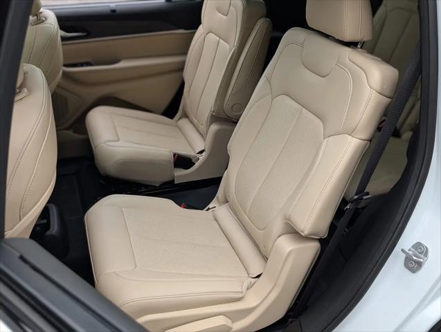 2025 Jeep Grand Cherokee L Limited 4x2