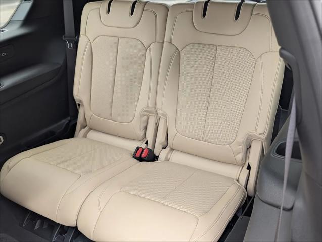 2025 Jeep Grand Cherokee L Limited 4x2