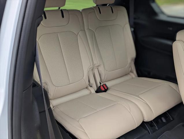 2025 Jeep Grand Cherokee L Limited 4x2