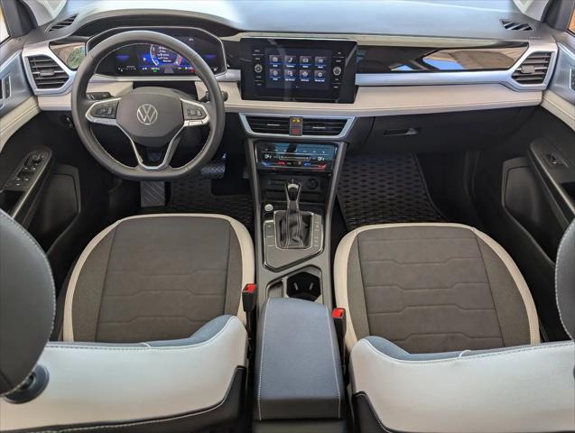 2025 Volkswagen Taos 1.5T SE