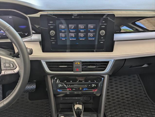 2025 Volkswagen Taos 1.5T SE