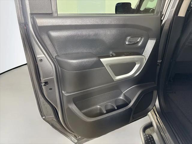 2021 Nissan Titan Crew Cab SV 4x4