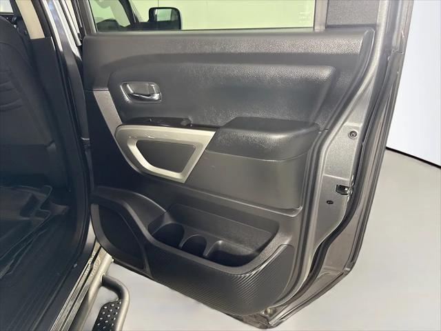 2021 Nissan Titan Crew Cab SV 4x4