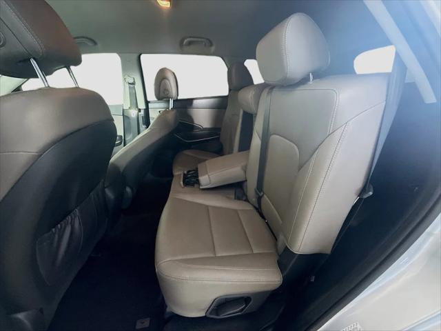 2019 Hyundai Santa Fe XL SE
