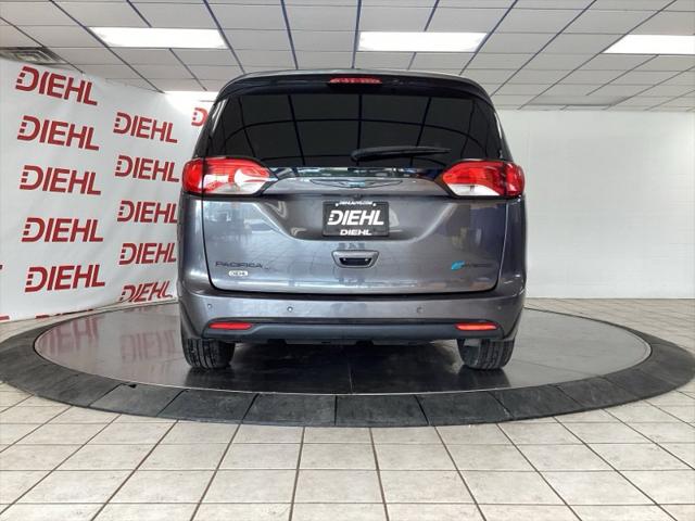 2020 Chrysler Pacifica Hybrid Touring L